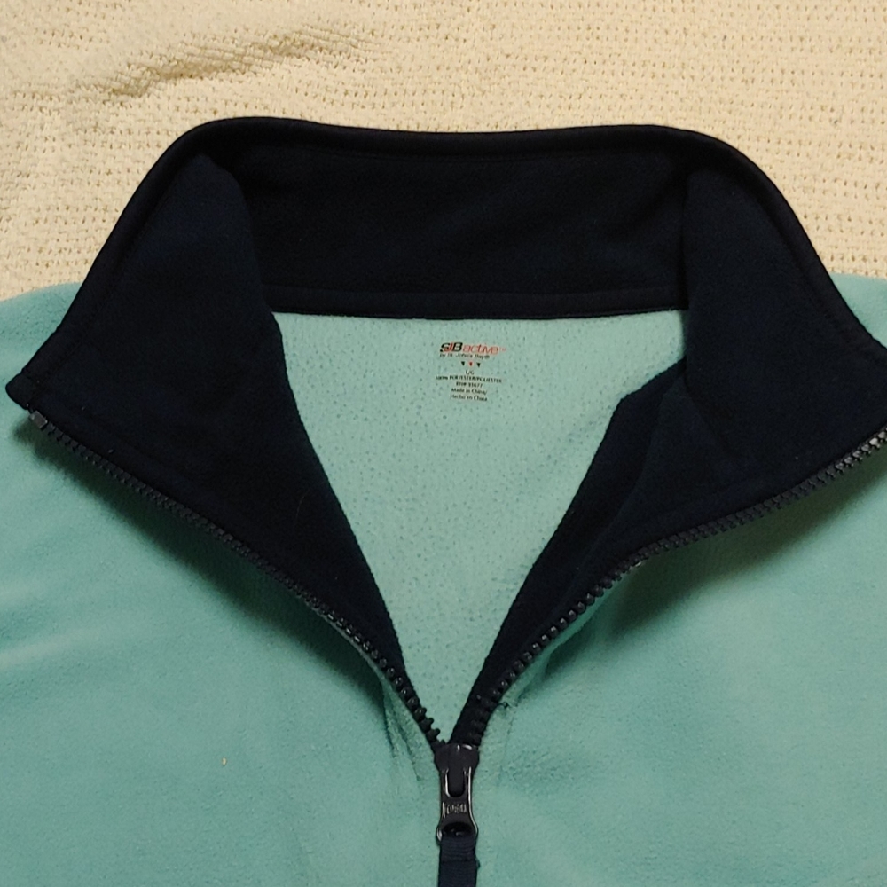 Zip Up Pullover - Picture 3 of 5